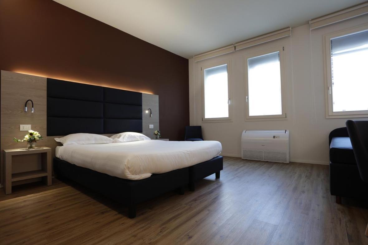 Letto A Castello Panzió Ferrara Kültér fotó